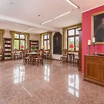 Domus Mater Otel Krakow