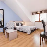Otel Domus Mater