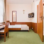 Domus Mater Otel