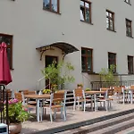 Otel Domus Mater 3*