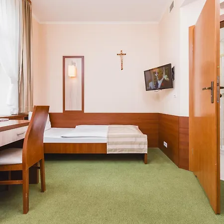 Готель Domus Mater