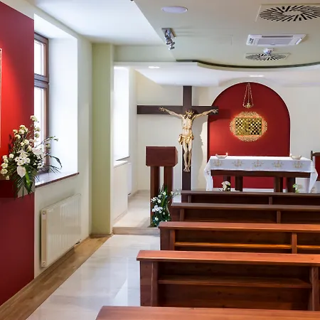Domus Mater 酒店