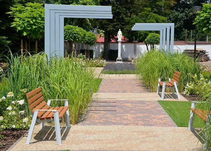 Hotel Domus Mater 3*